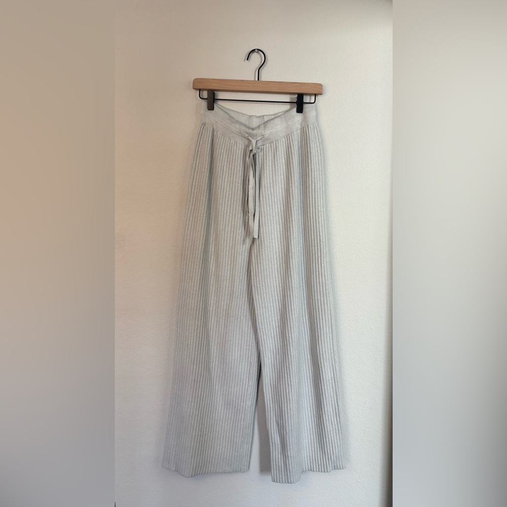 Beige Botany Wide Leg Pull On Pants Cream Ribbed Knit size medium